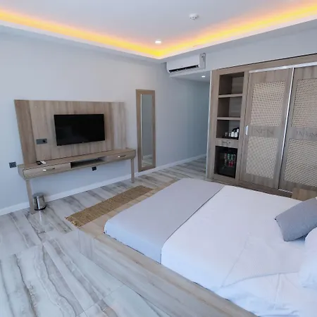 Xen Deluxe Boutique And Restaurant Hotel *